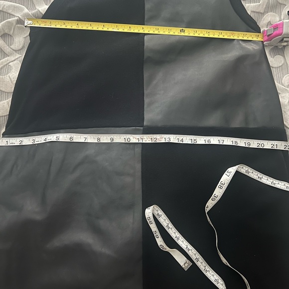 Micheal Studio, black knit/faux leather tunic, size: 1X - Picture 5 of 5